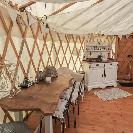 Yewberrie Yurt