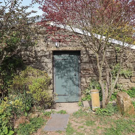 Holiday home Yewberrie Yurt *
