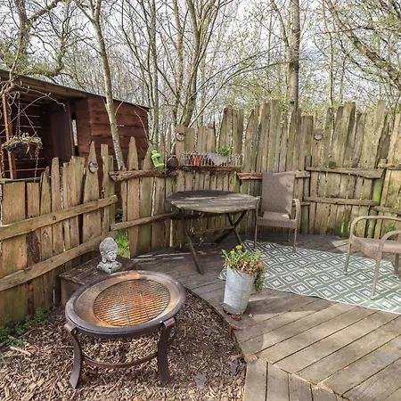 Holiday home Yewberrie Yurt *