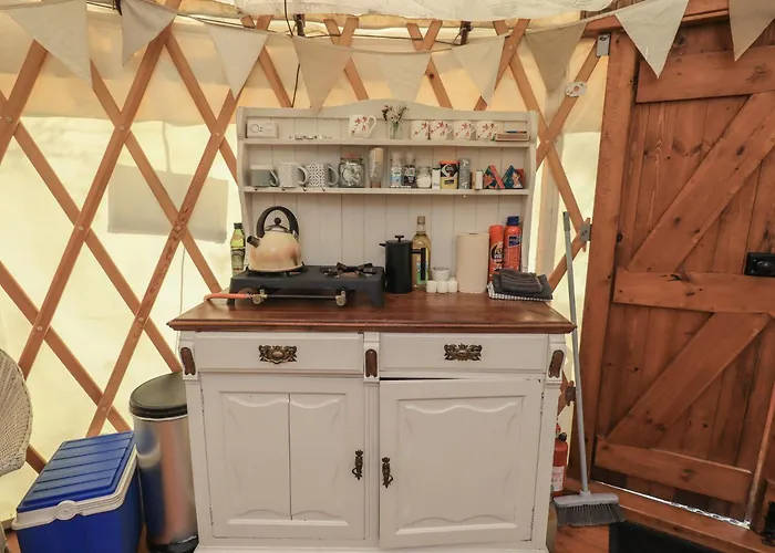 Vakantiehuis Yewberrie Yurt *