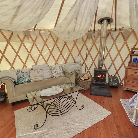 Hébergement de vacances Yewberrie Yurt